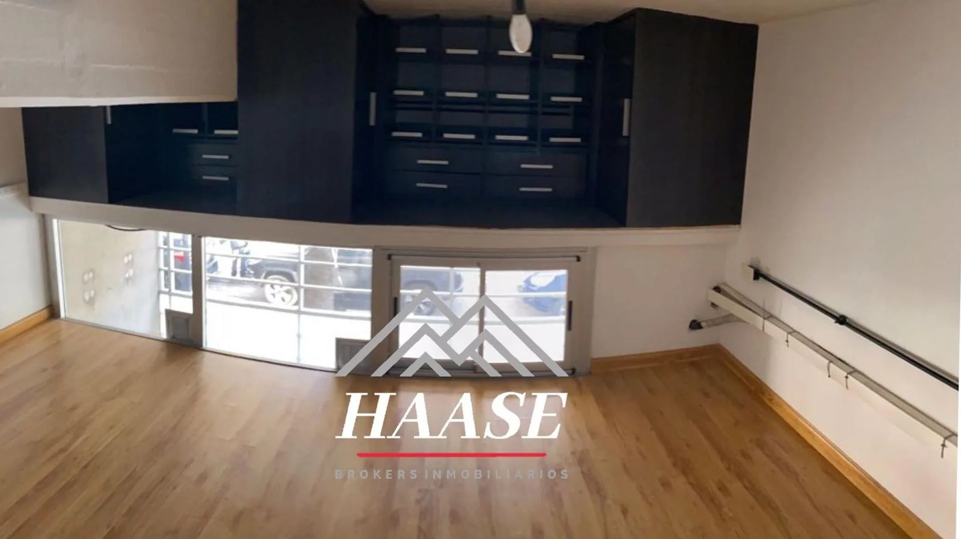 Двухкомнатная квартира с патио и кладовкой в Villa Ortúzar