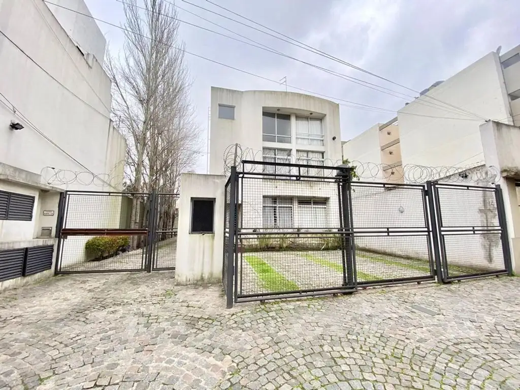 Departamento en Alquiler en Castelar Sur, Castelar