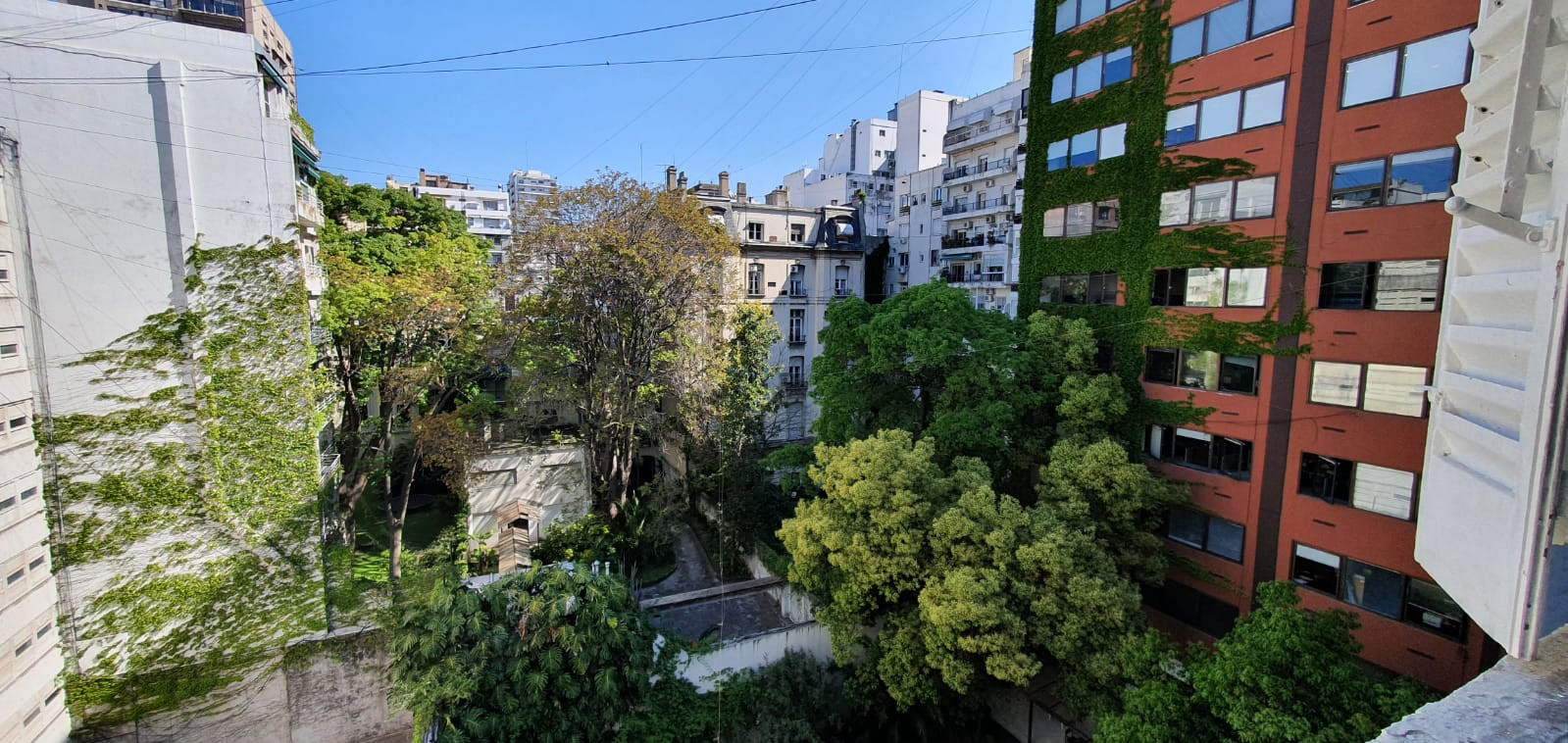 Departamento de 2 ambientes y medio reciclado a nuevo en Retiro