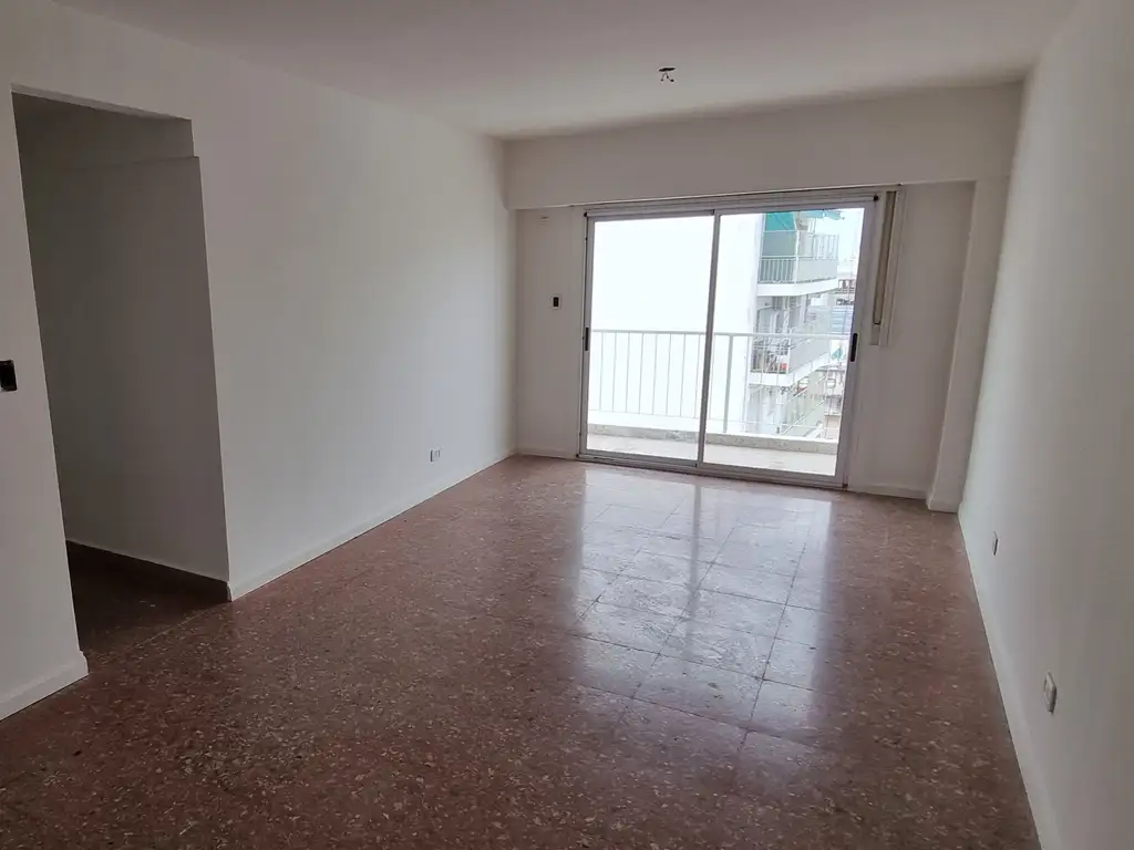 Flores, balcony and renovated