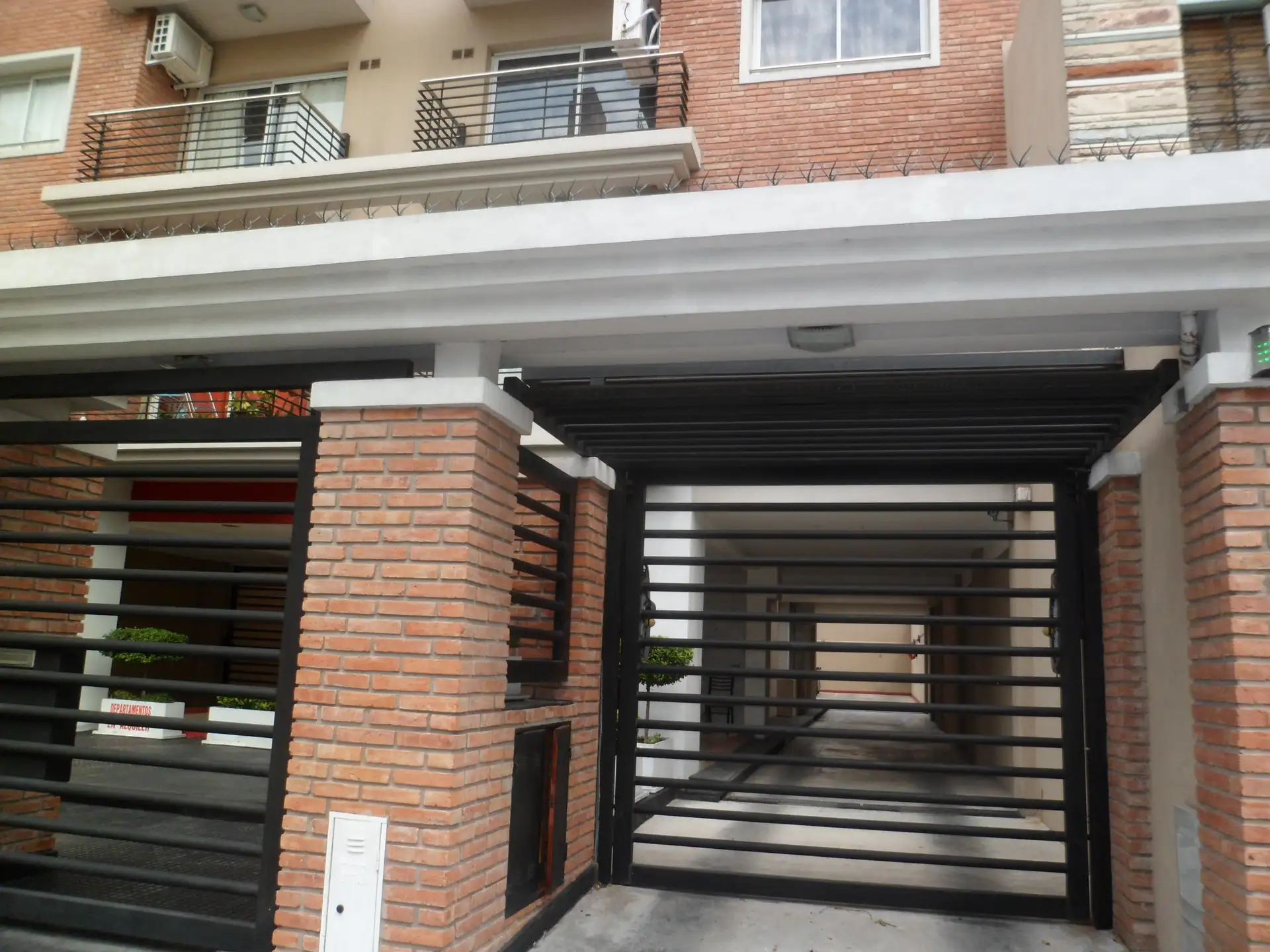 Departamento de 2 ambientes con balcón en Morón