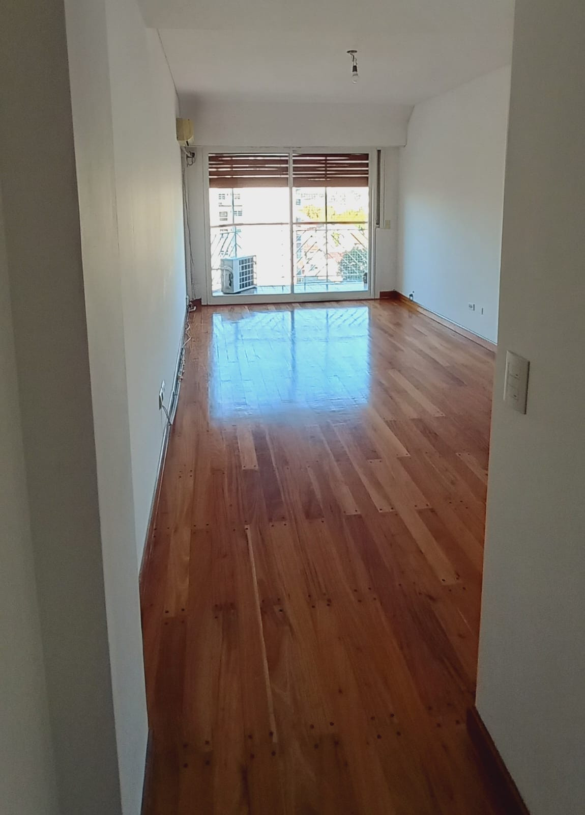 Semipiso de 4 ambientes al frente en Villa Urquiza