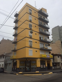 Departamento de 3 ambientes de 77 m² en Villa Pueyrredón