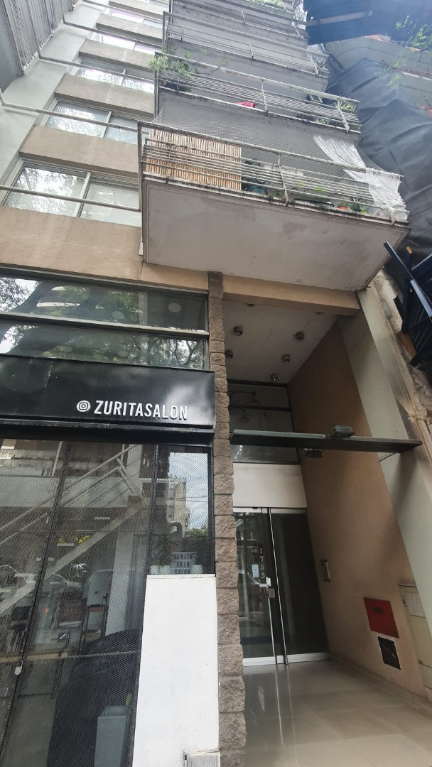 Semipiso monoambiente apto profesional en Caballito