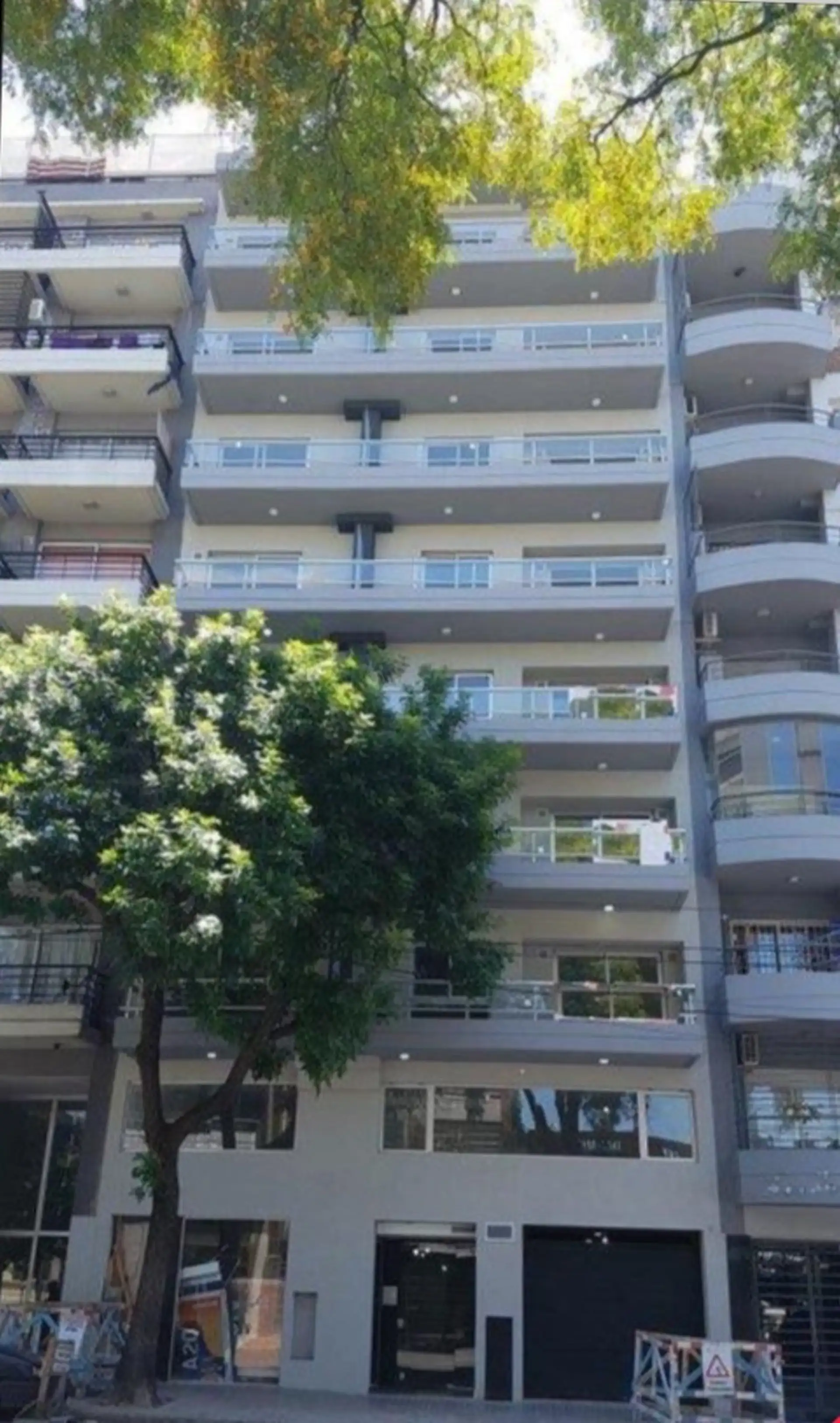 Studio apartment in Flores