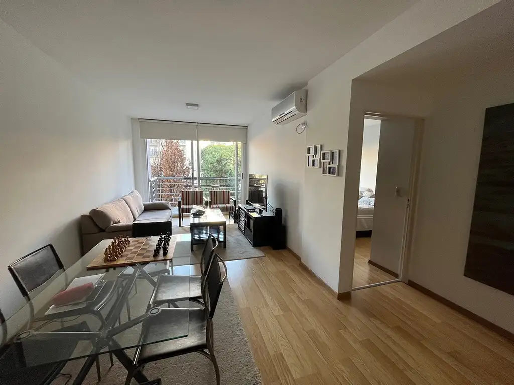 Two-room apartment with parking in Belgrano