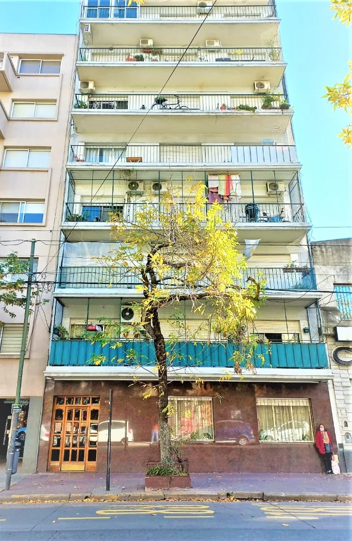 Departamento de 2 ambientes en Boedo con terraza compartida