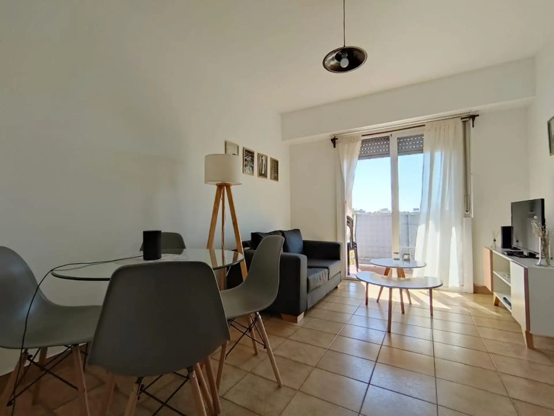 Departamento de 2 ambientes en Monte Castro