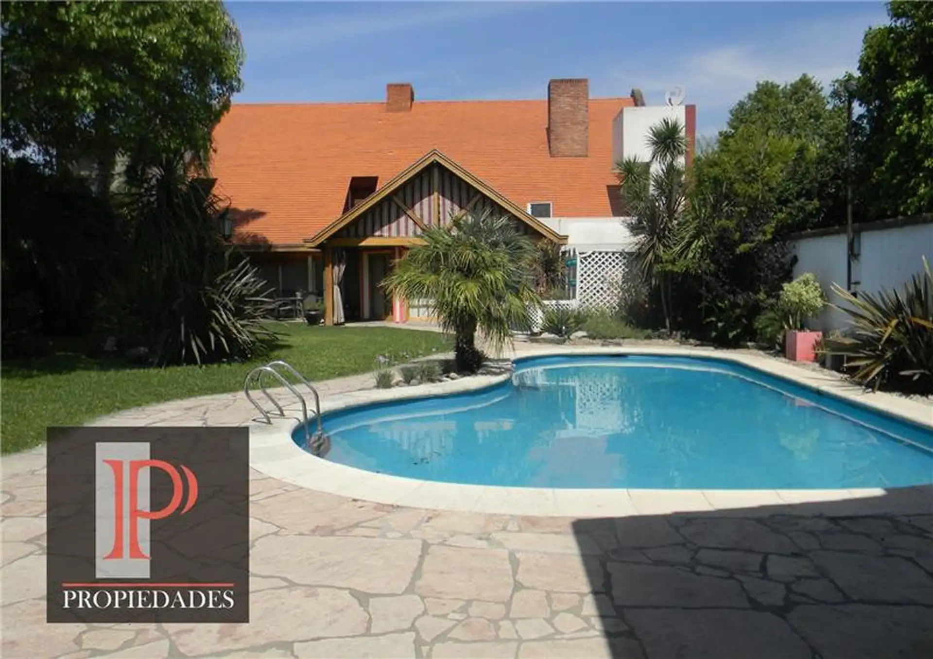 Четырёхспальная casa в Lomas de Zamora