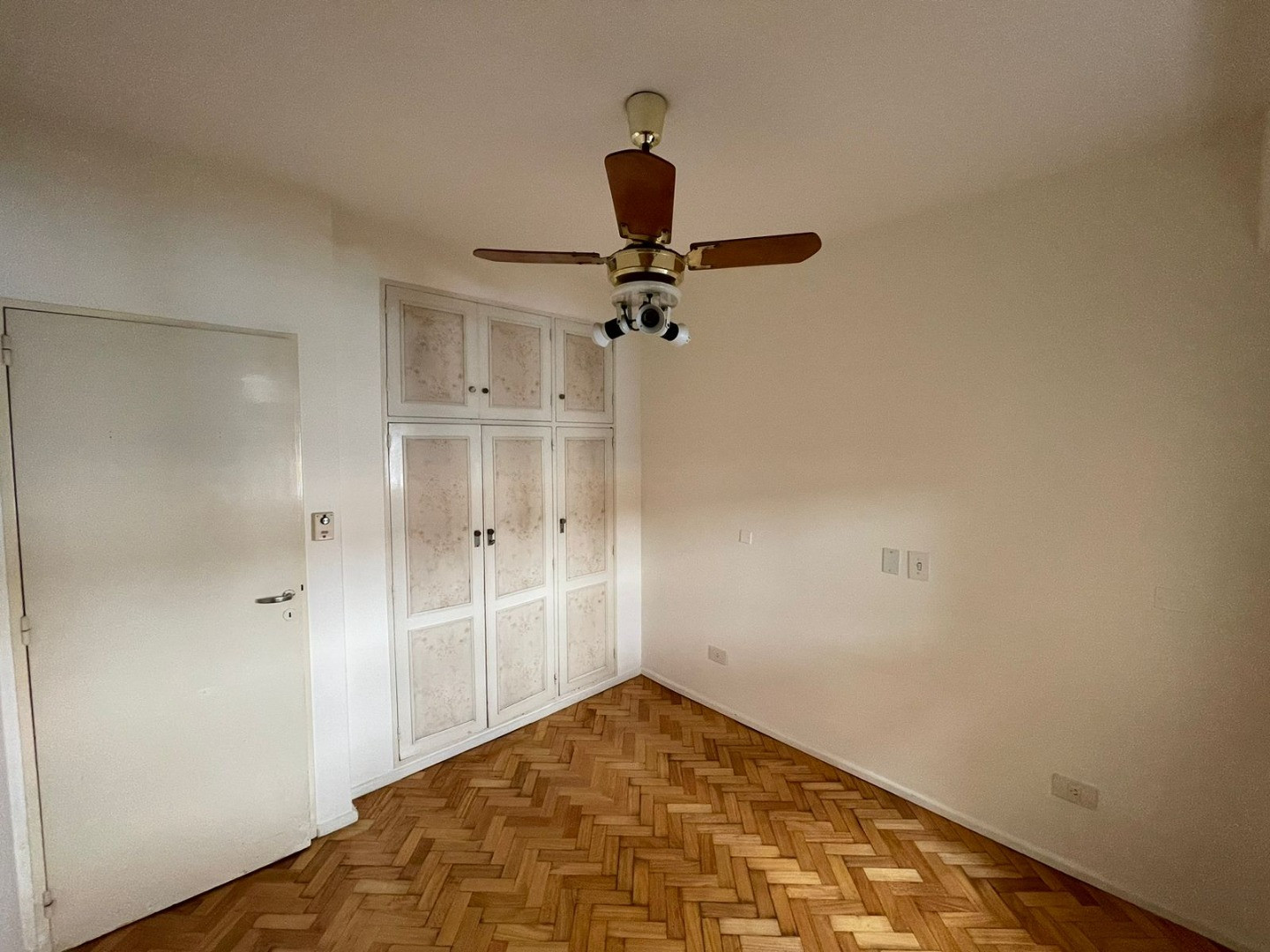 Apartamento de dois ambientes com 1 dormitório em Floresta