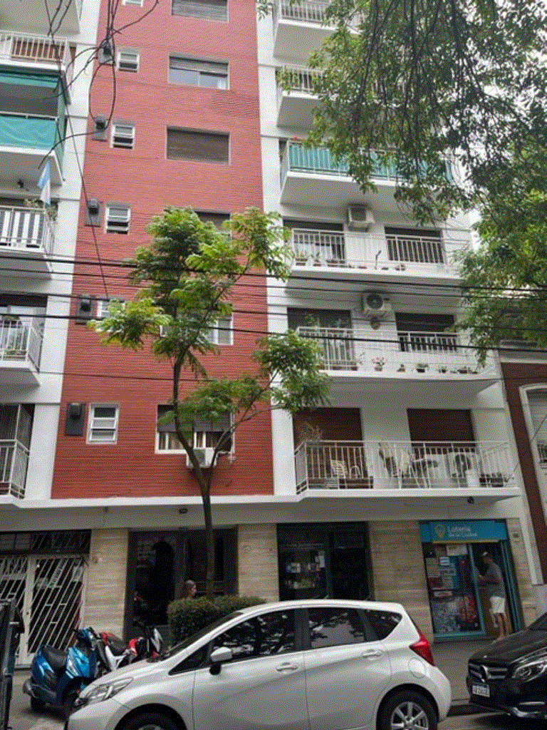 Two-room apartment in Villa del Parque with professional allowance