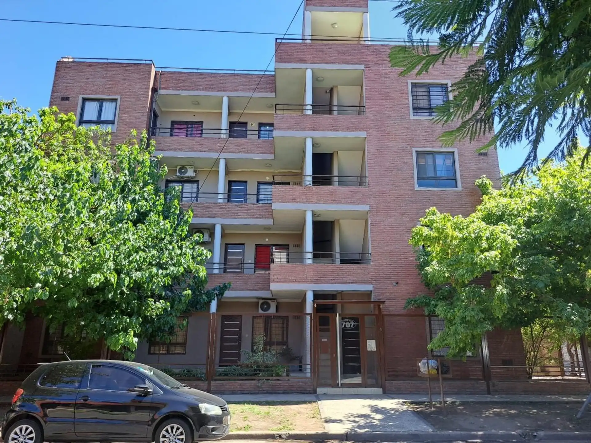 Apartamento de um ambiente térreo em Morón Sur