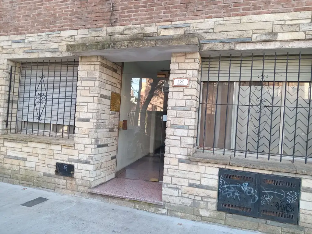 2 dormitorios, contrafrente