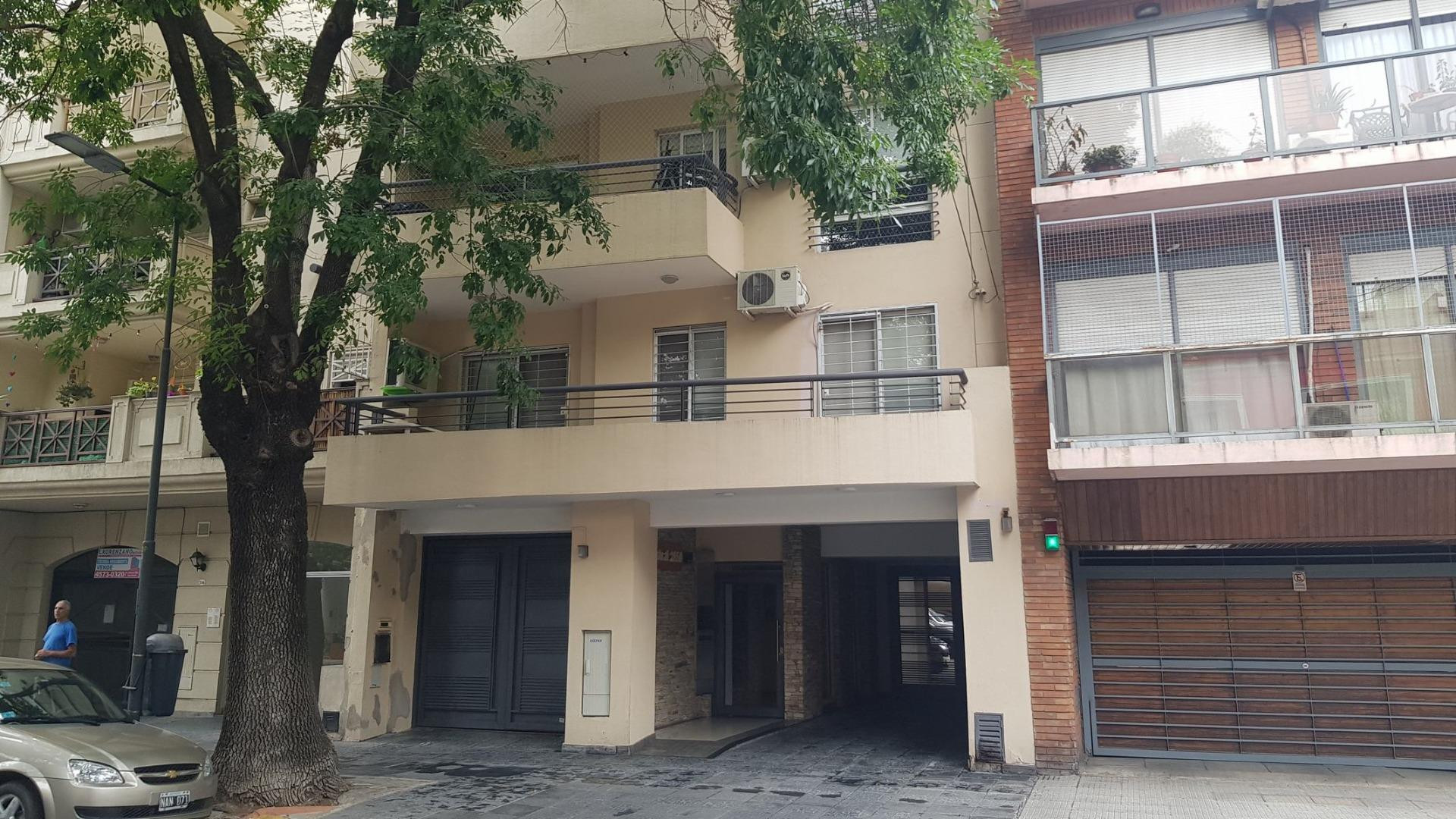 Apartamento de dois ambientes de fundos em Villa Pueyrredón
