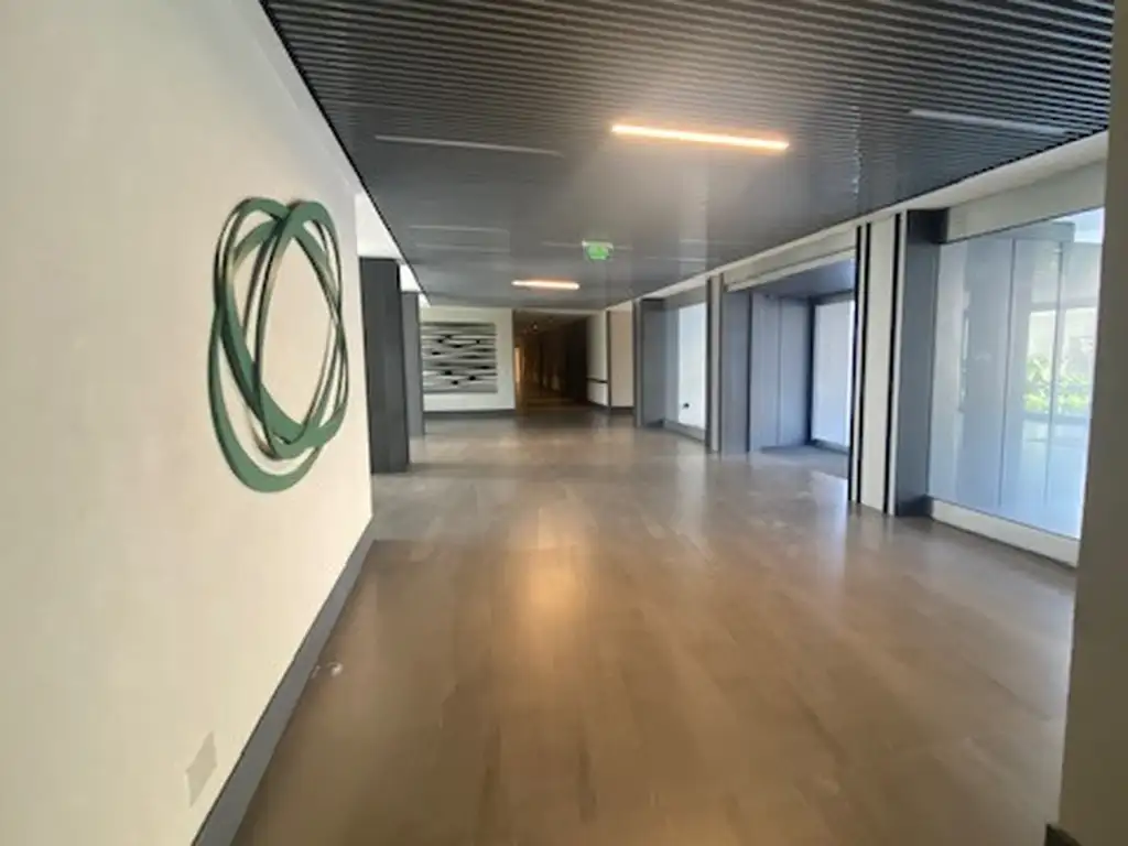 Studio with balcony and parking