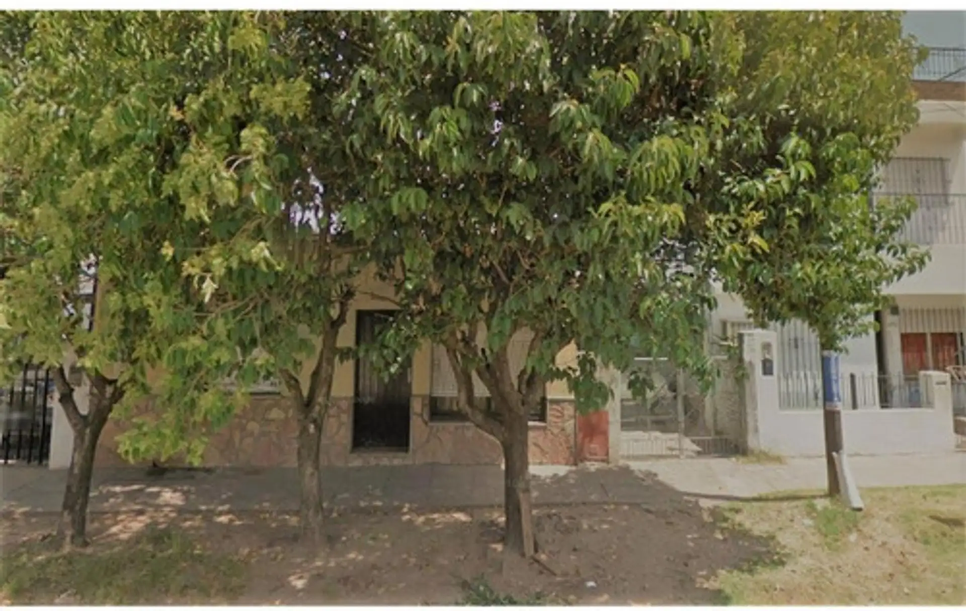 Casa para alugar com 2 dormitórios em Buenos Aires