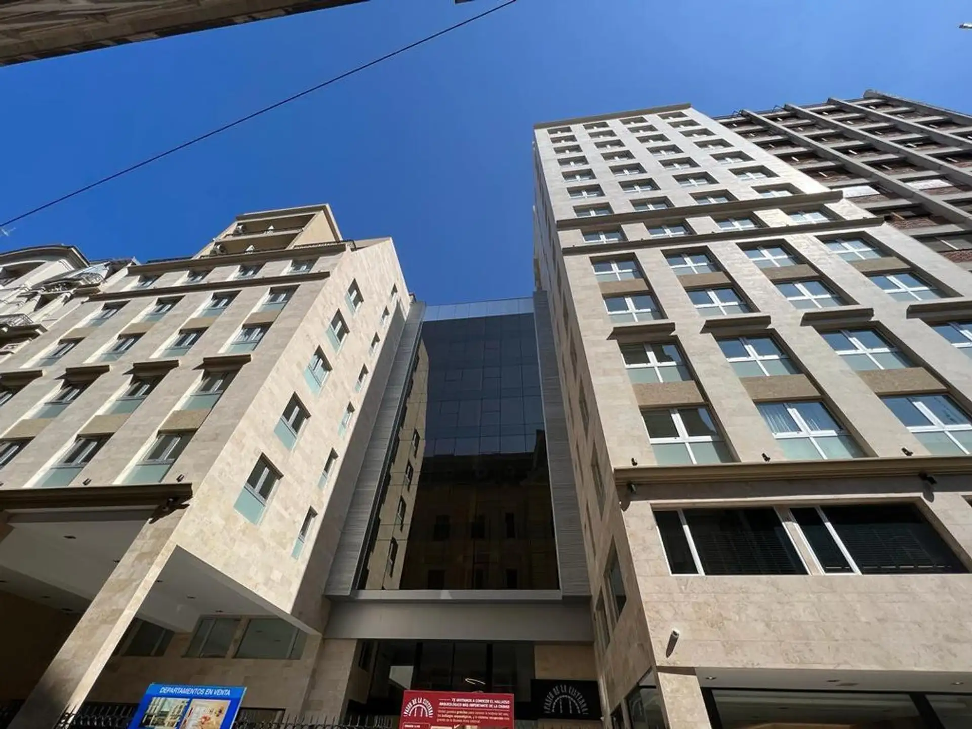 Furnished studio apartment in Monserrat