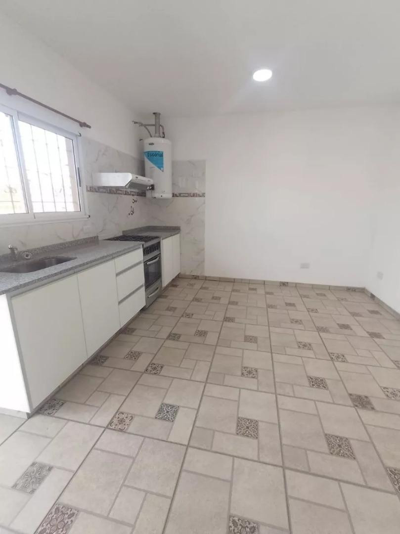 Apartamento de três ambientes com 2 quartos em Hurlingham (Tesei)