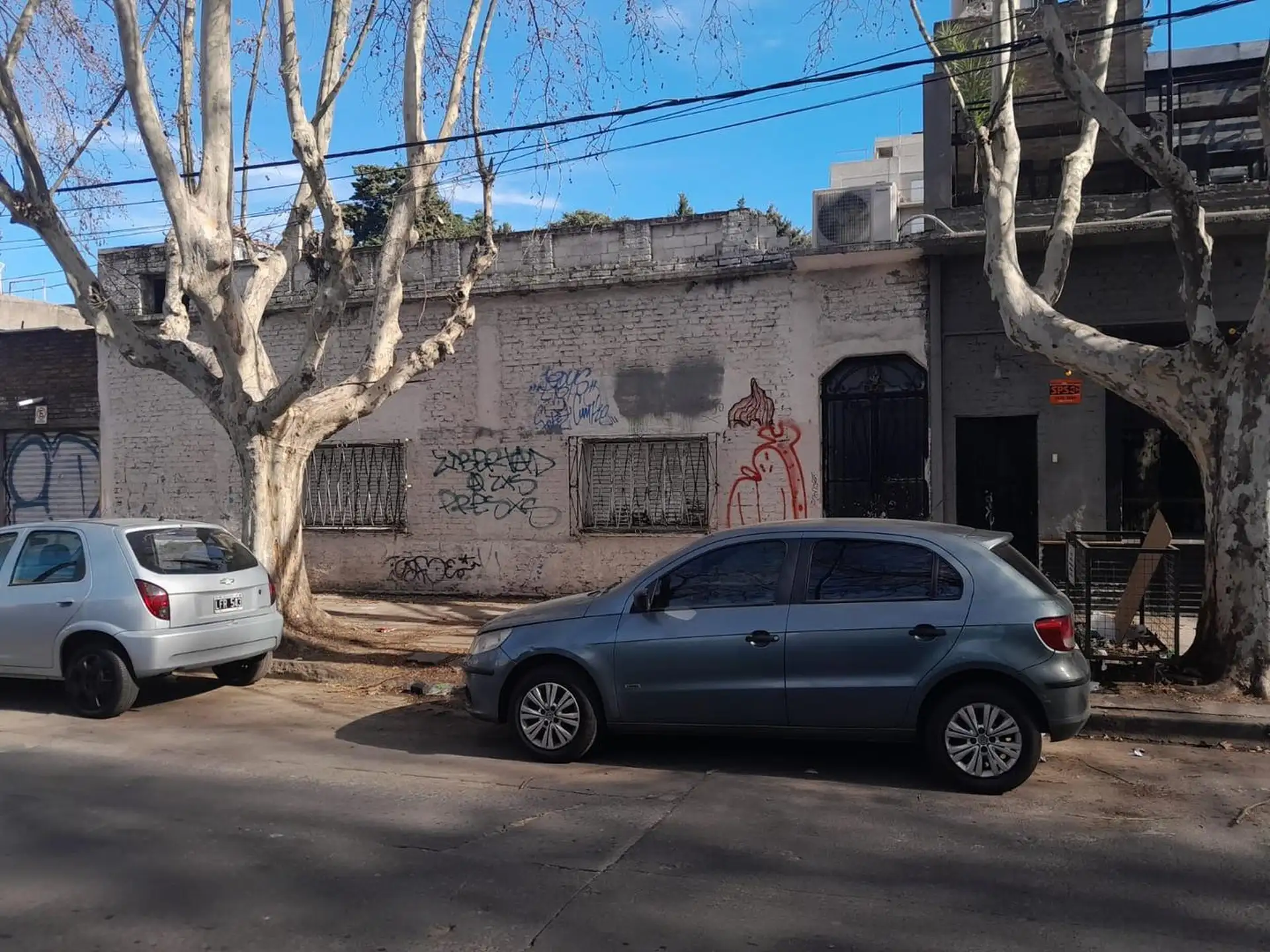 Two-bedroom house for commercial use in General San Martín