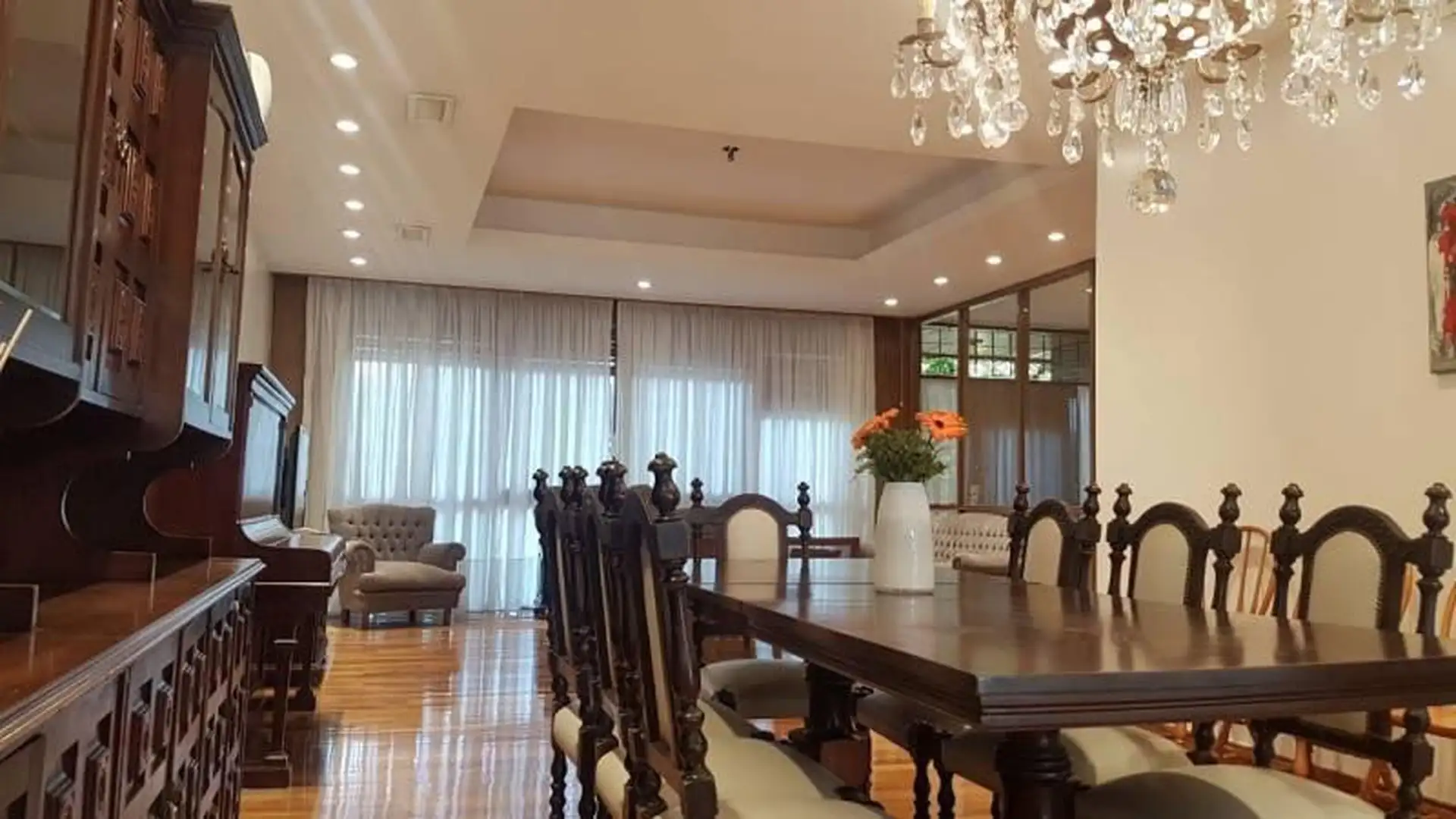 Casa de 4 dormitorios en alquiler en Villa Ortúzar