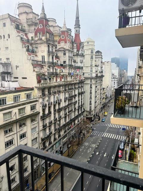 Departamento de 2 ambientes con 1 dormitorio en Retiro