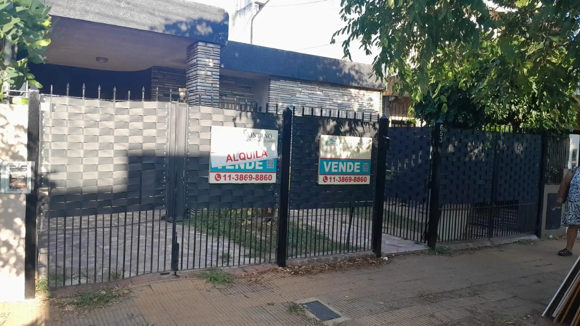 Casa de 4 dormitórios em Haedo, Morón