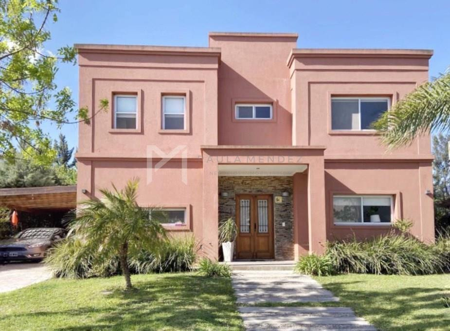 Четырёхспальная вилла на временную аренду в Tigre
