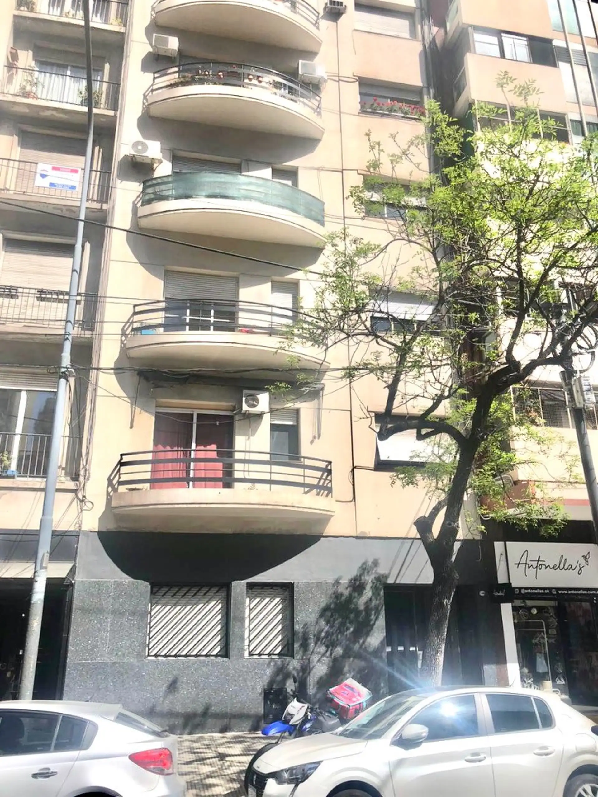 Two-bedroom apartment in Caballito