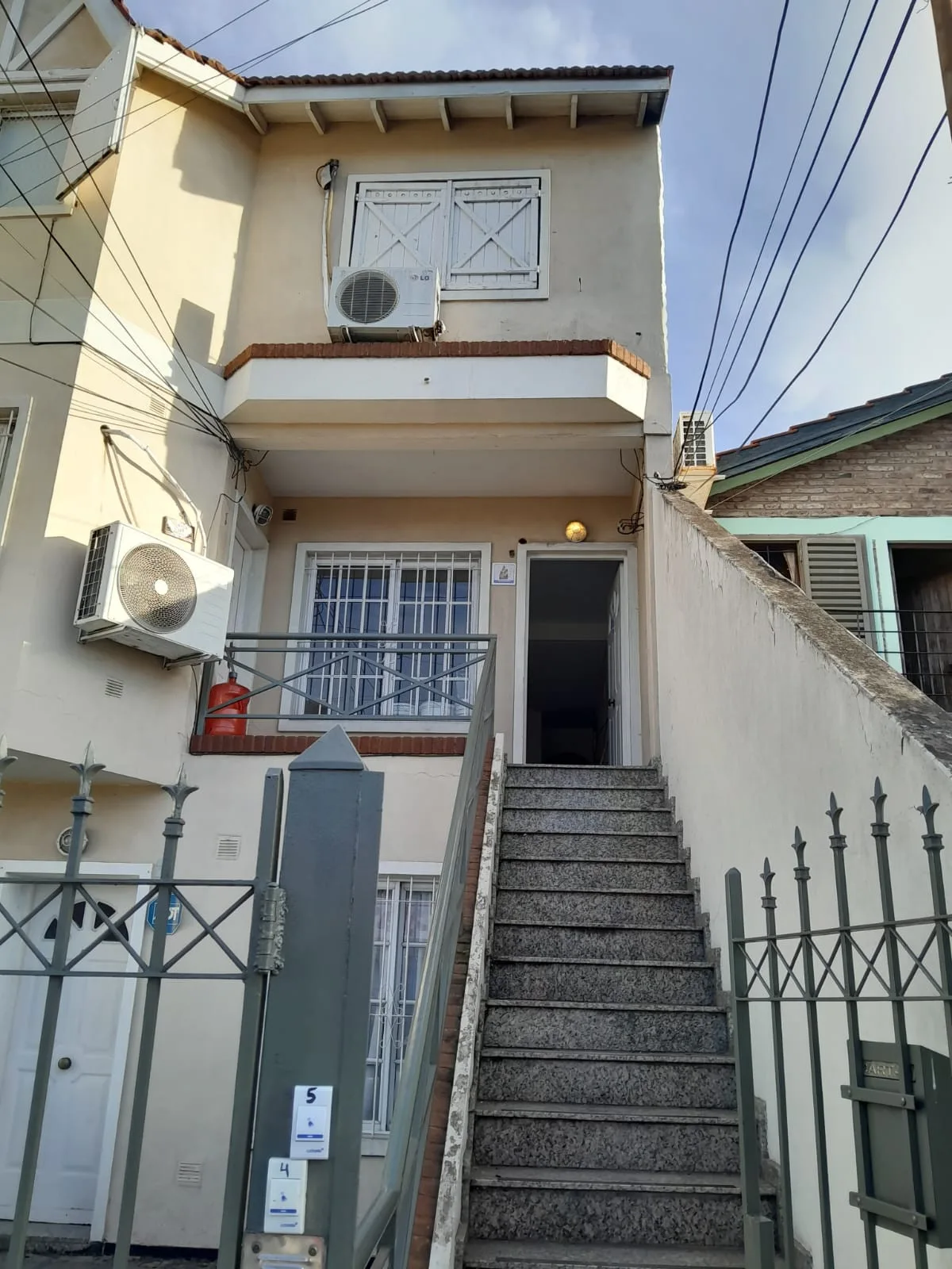 Departamento de 3 ambientes en Ramos Mejía