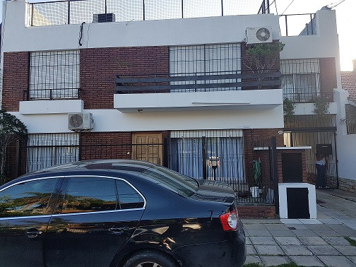 Casa de 2 dormitórios para aluguel em Vicente López