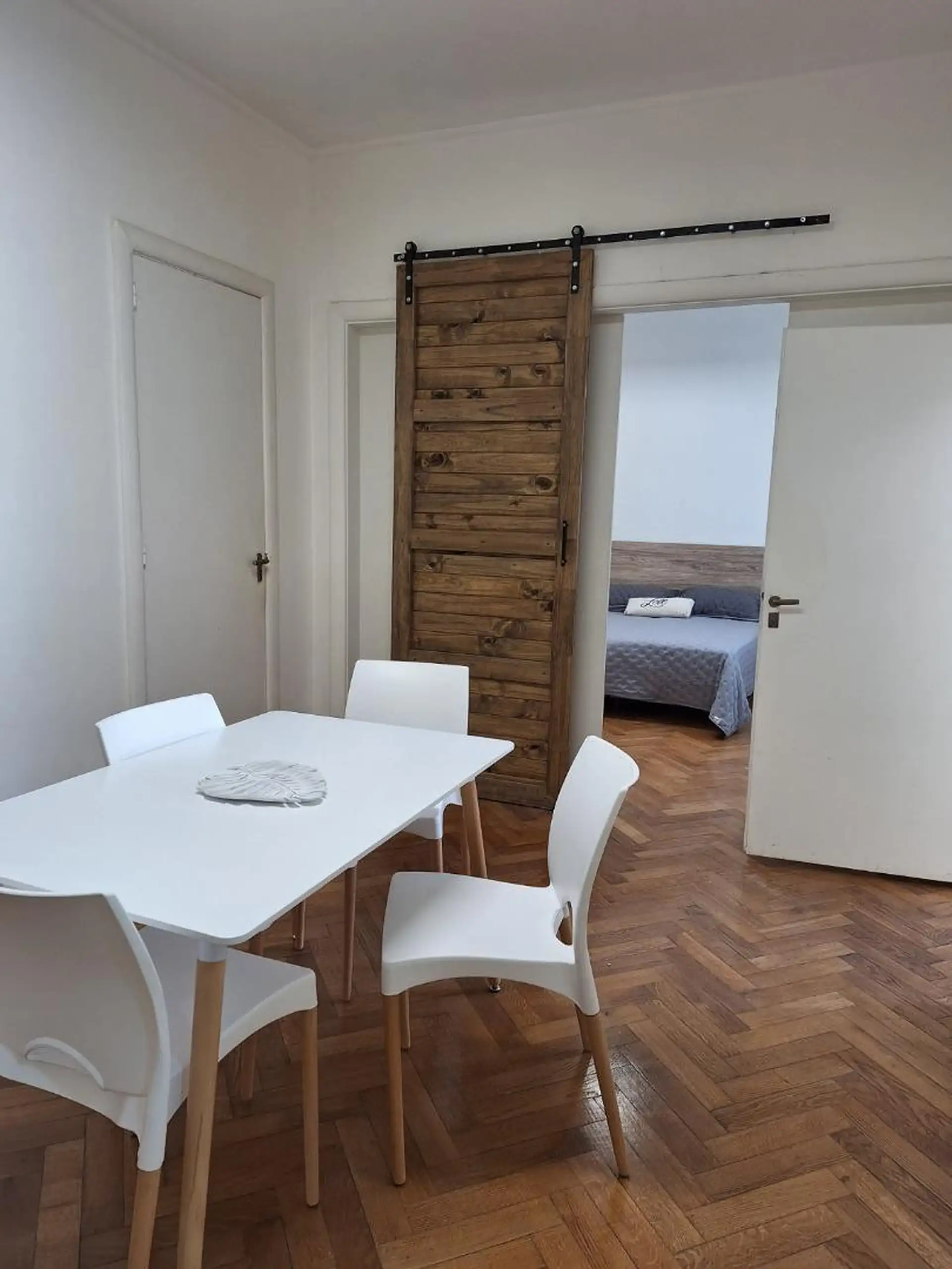 Departamento de 3 ambientes amoblado en Retiro