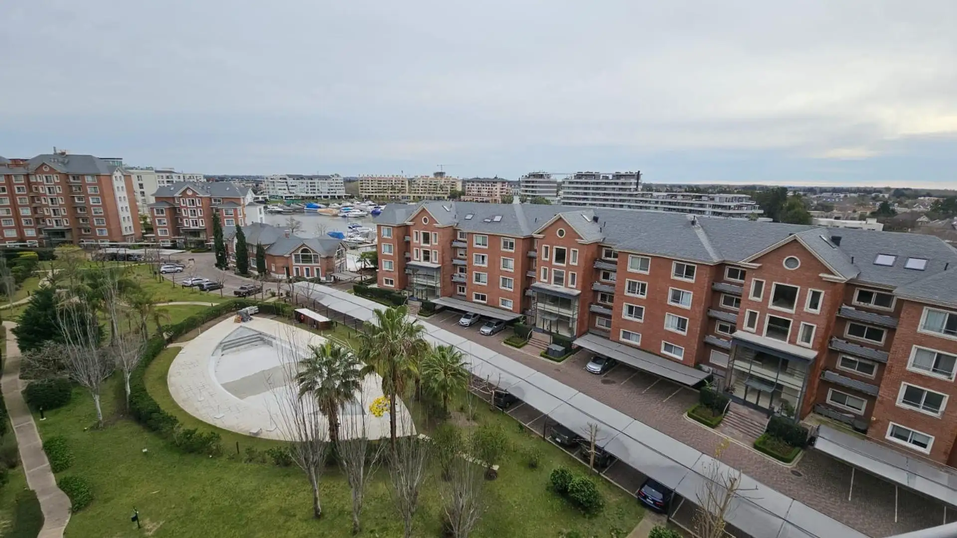 Departamento de 2 dormitorios amoblado en Nordelta (Miradores de la Bahía)