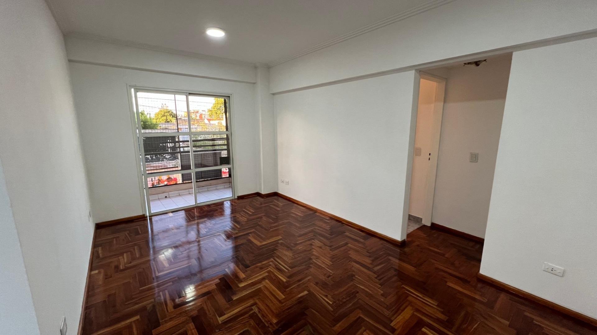 Apartamento de dois ambientes com 1 quarto em Morón Sur