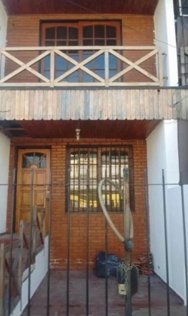 Triplex com 2 dormitórios em Martin Coronado