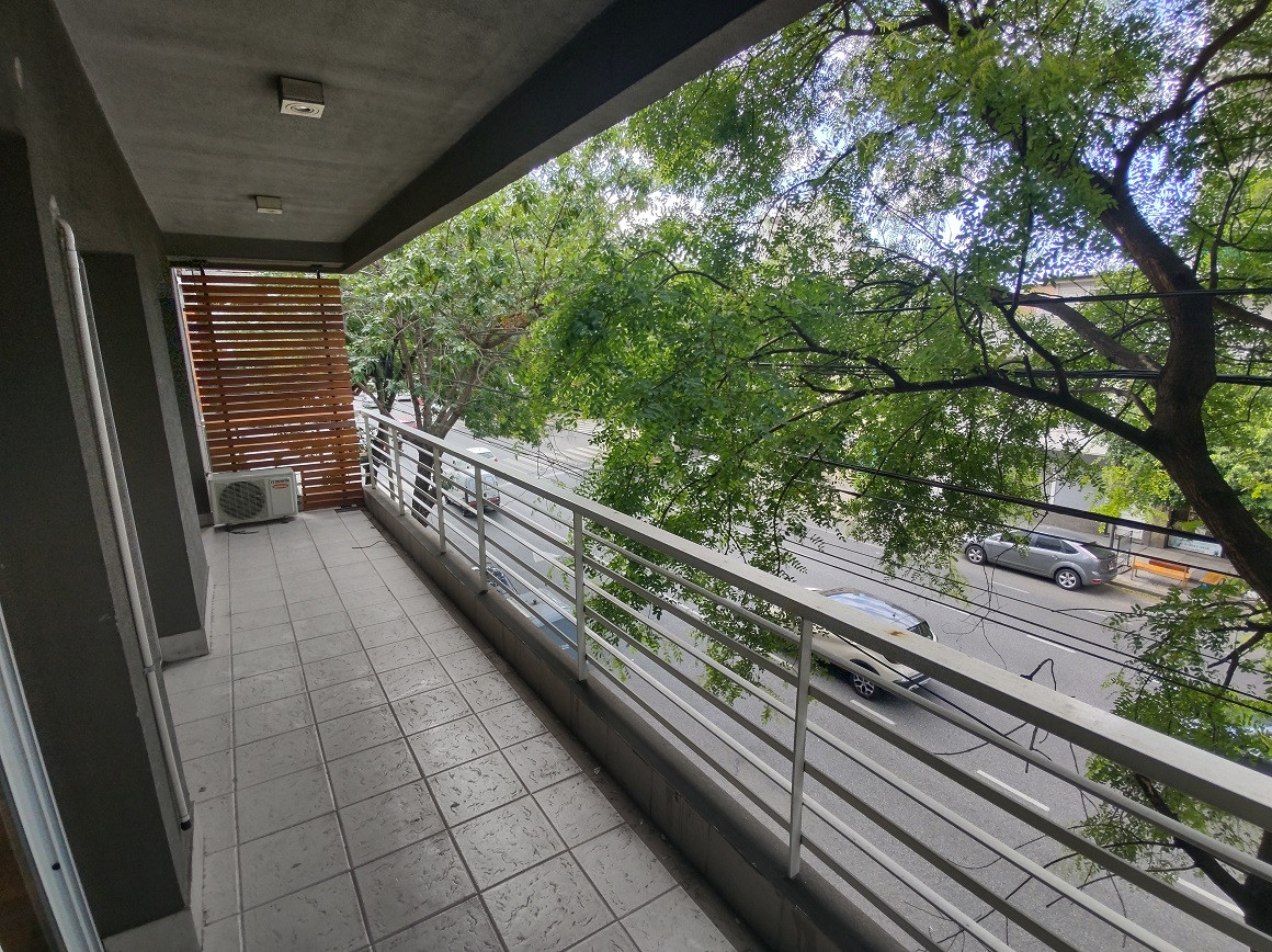 Departamento de 2 ambientes con balcón en Parque Chacabuco