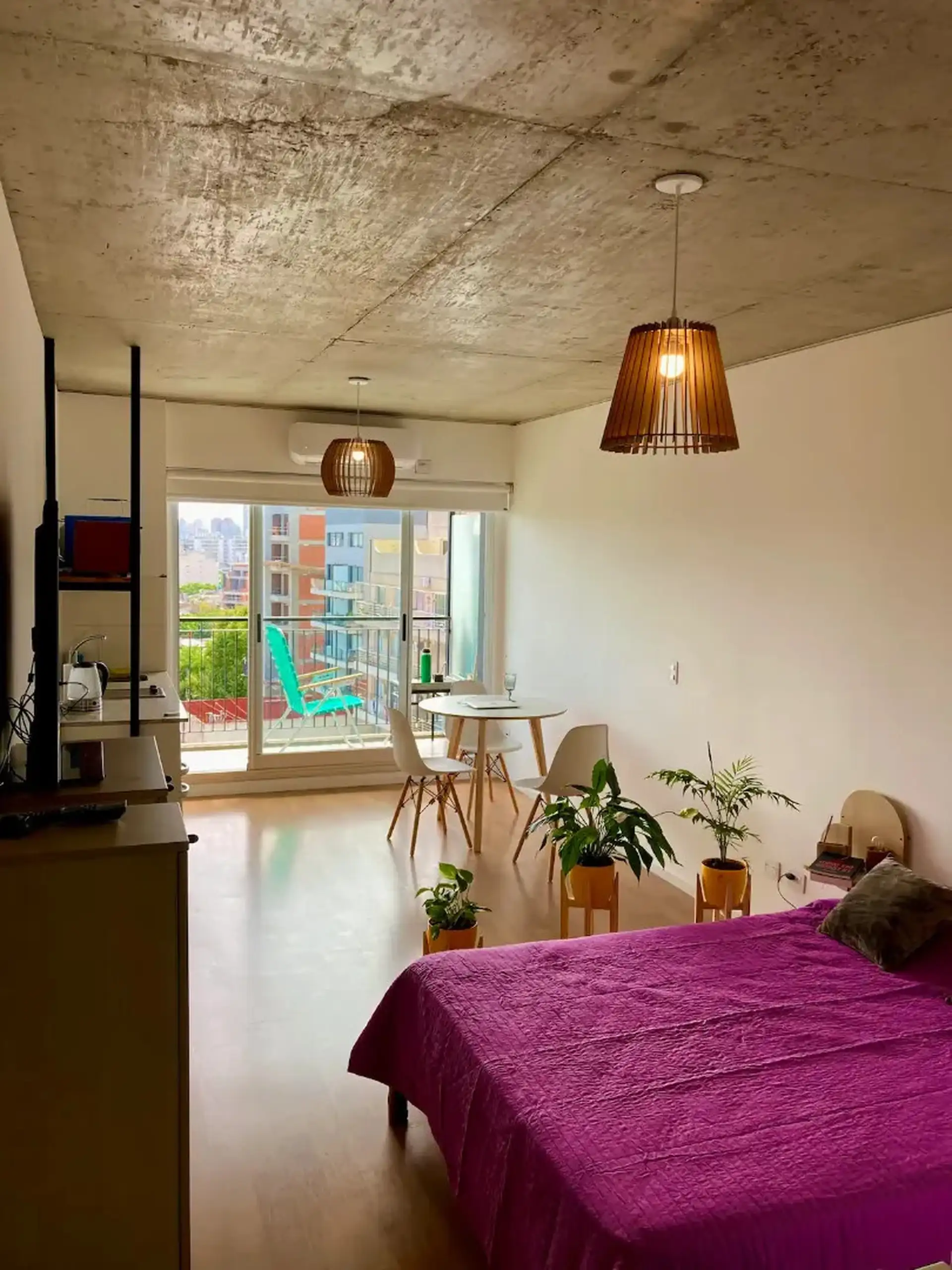 Monoambiente con balcón en Chacarita