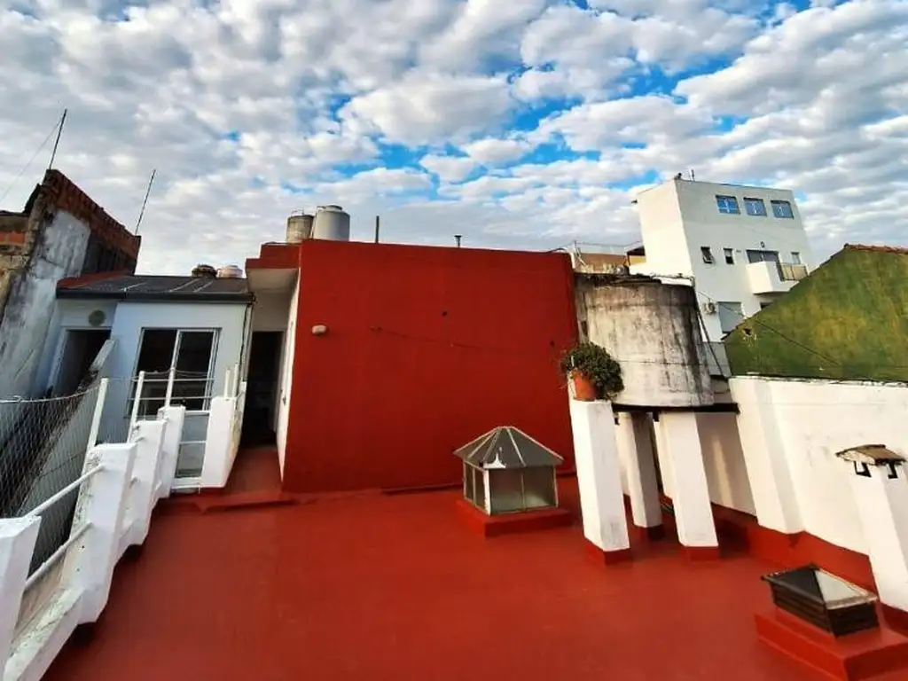 Three-room PH with terrace in Mataderos