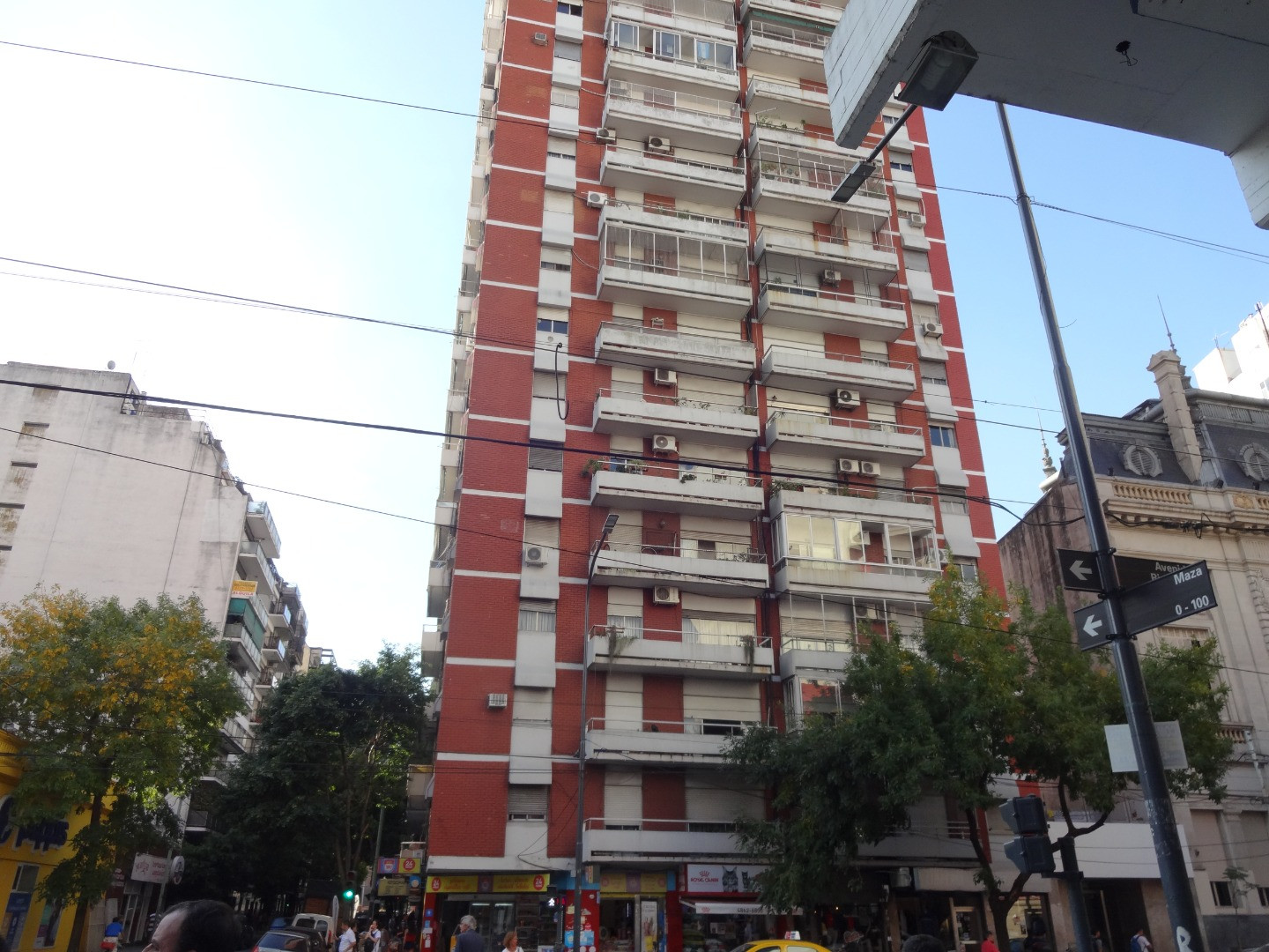 Departamento de 3 ambientes con balcón francés en Almagro