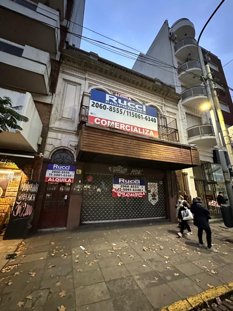 Departamento de 6 ambientes con 4 dormitorios en Vélez Sarsfield