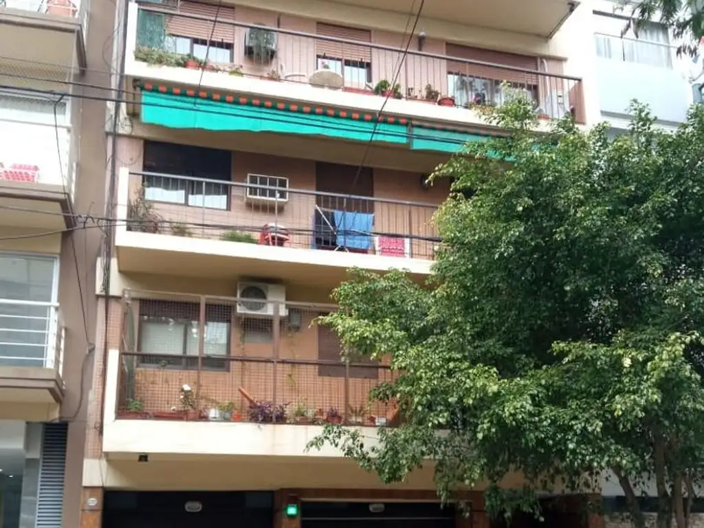 38 m², 1 dormitorio, 2 patios