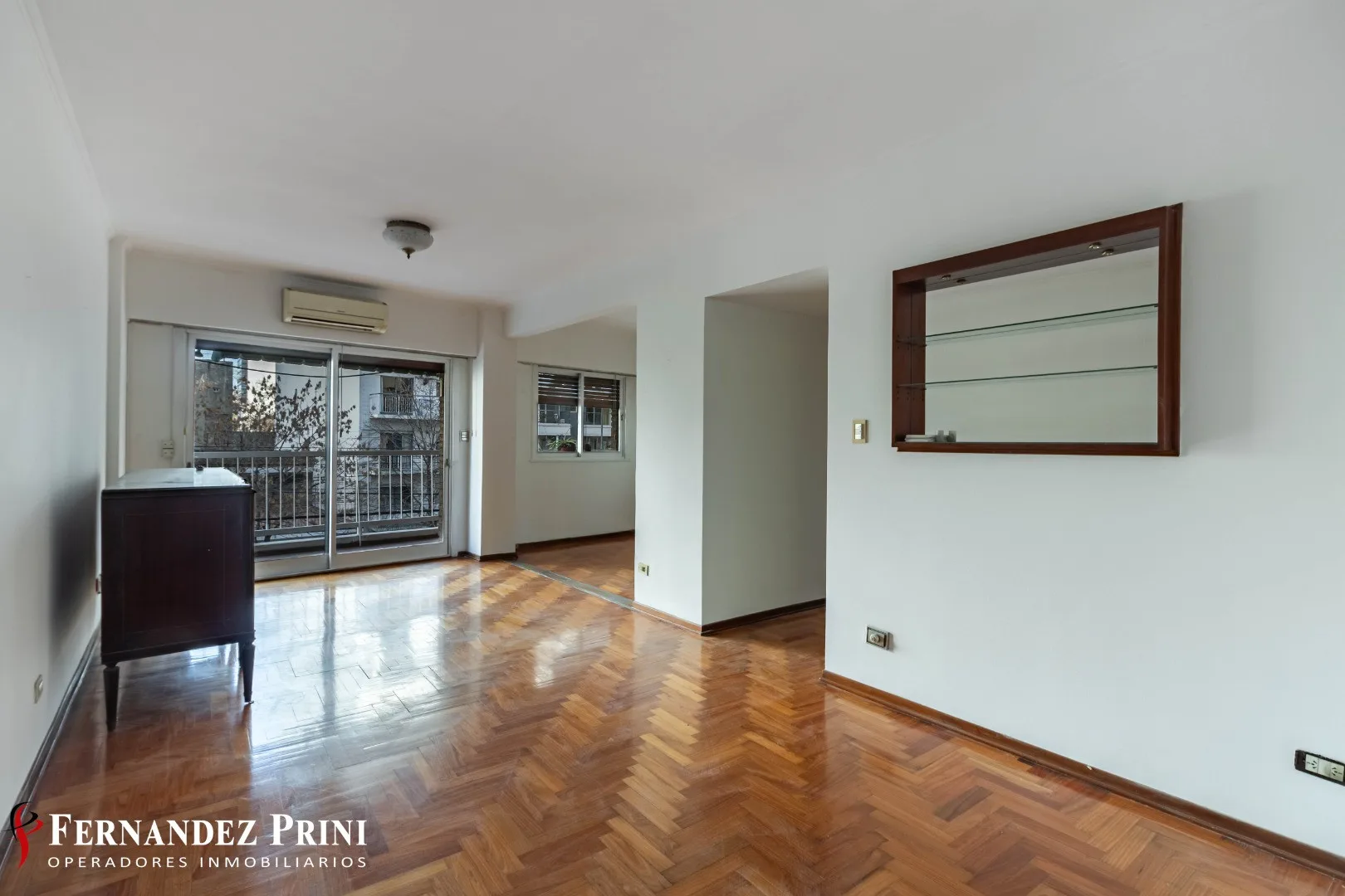 Departamento de 3 ambientes al frente en Caballito