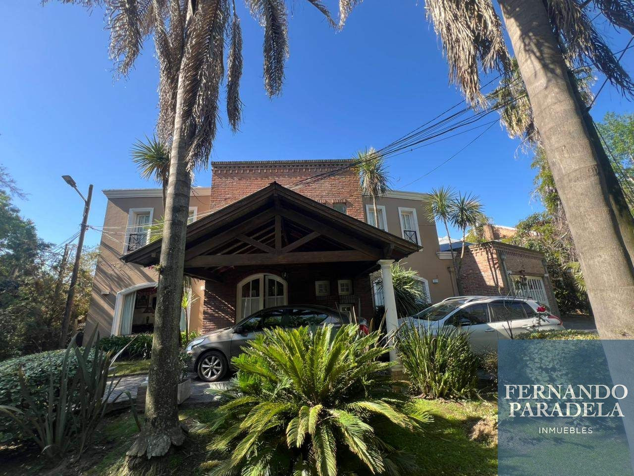 Chalet de 4 dormitorios en Barrio Parque Leloir, Ituzaingó