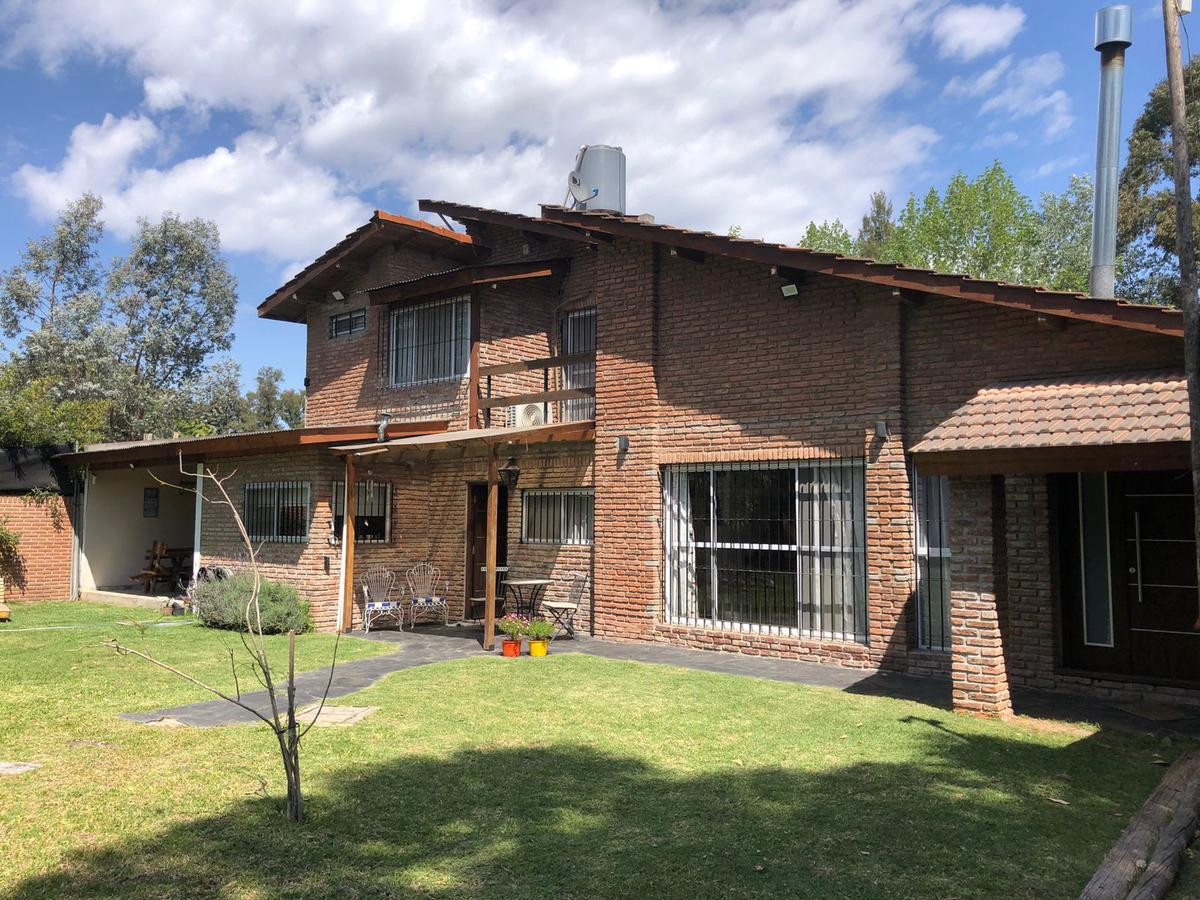 Casa de 3 quartos em Ituzaingó (Parque Leloir)
