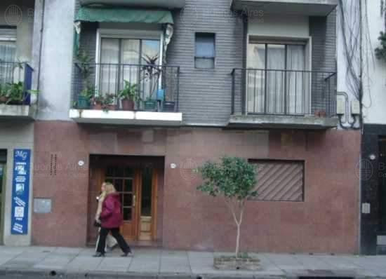 Studio apartment with balcony in Recoleta