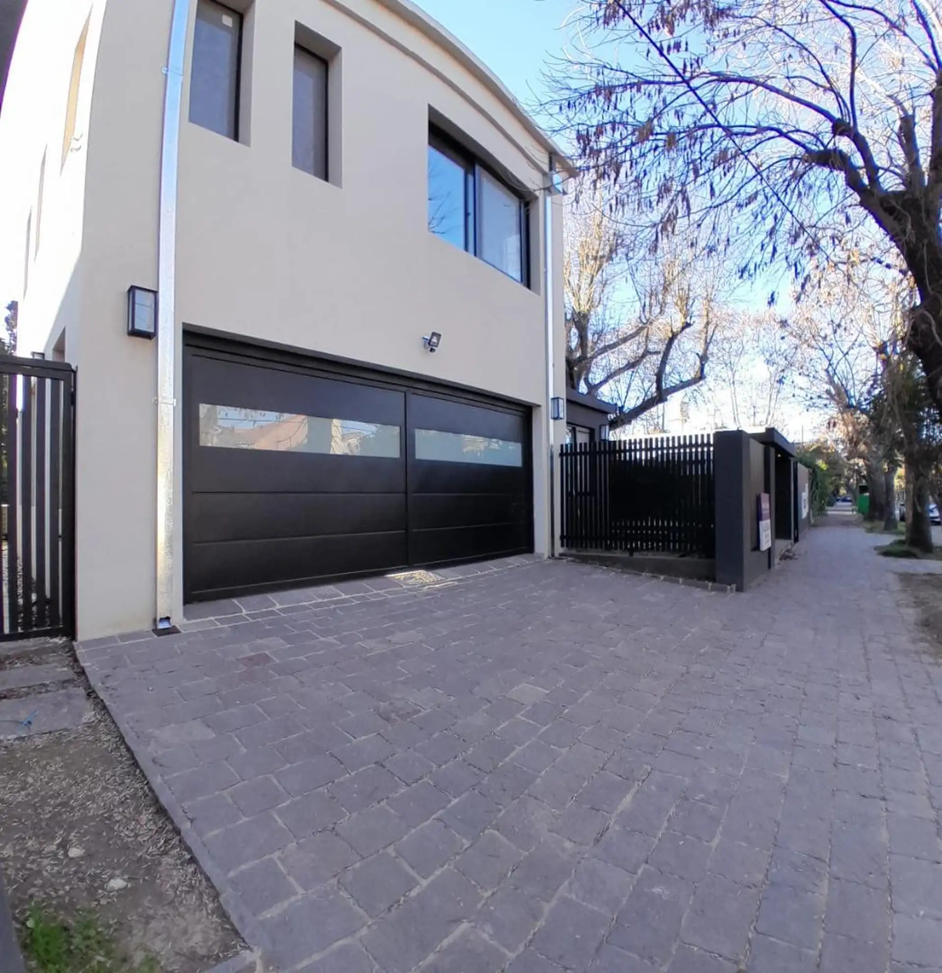 Casa de 7 dormitorios en Martínez