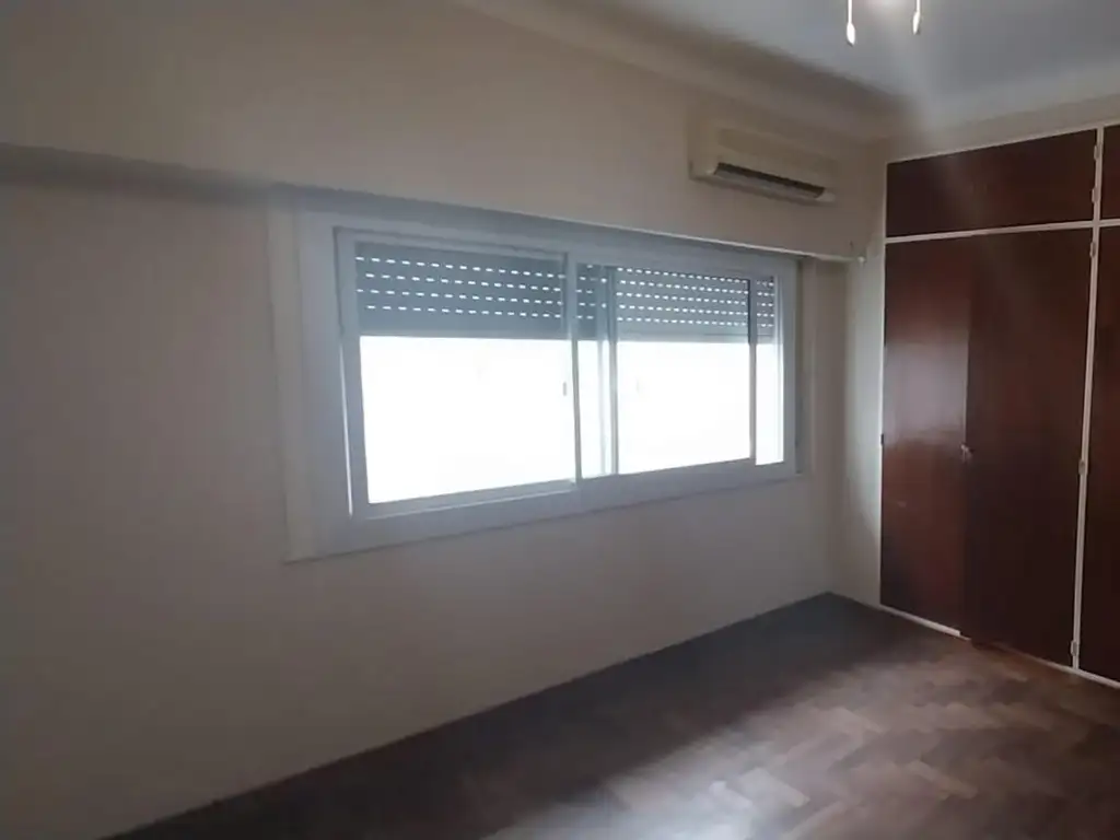 Departamento en planta baja con patio