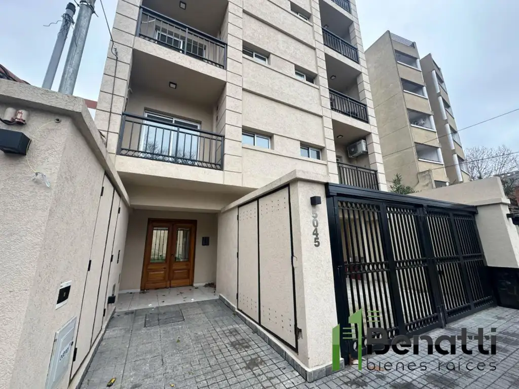 2-room apt with 2 balconies