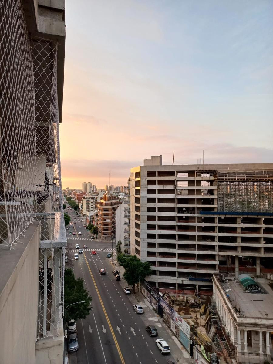 Квартира с балконом в Coghlan