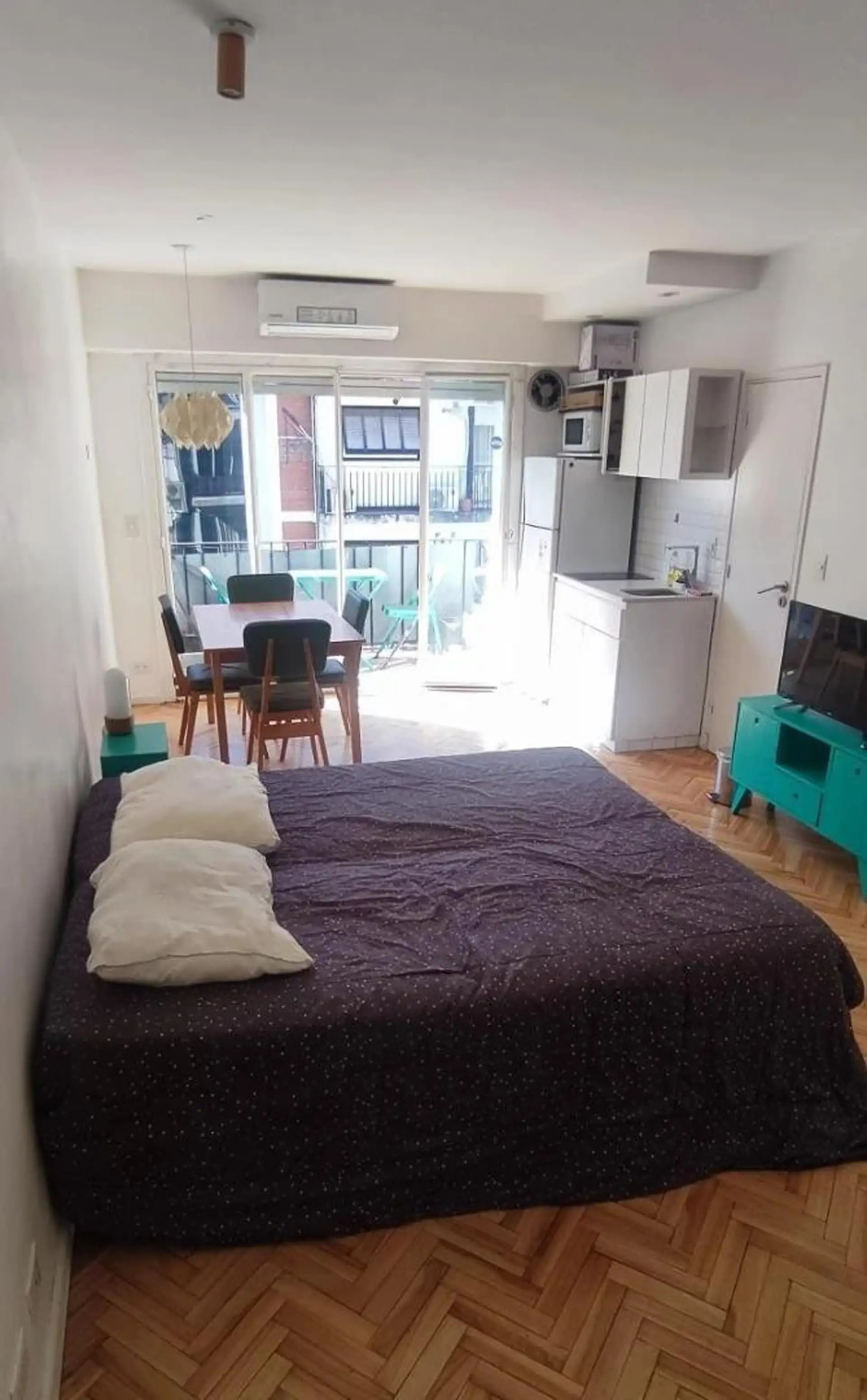 Apartamento de 1 quarto com varanda em Recoleta