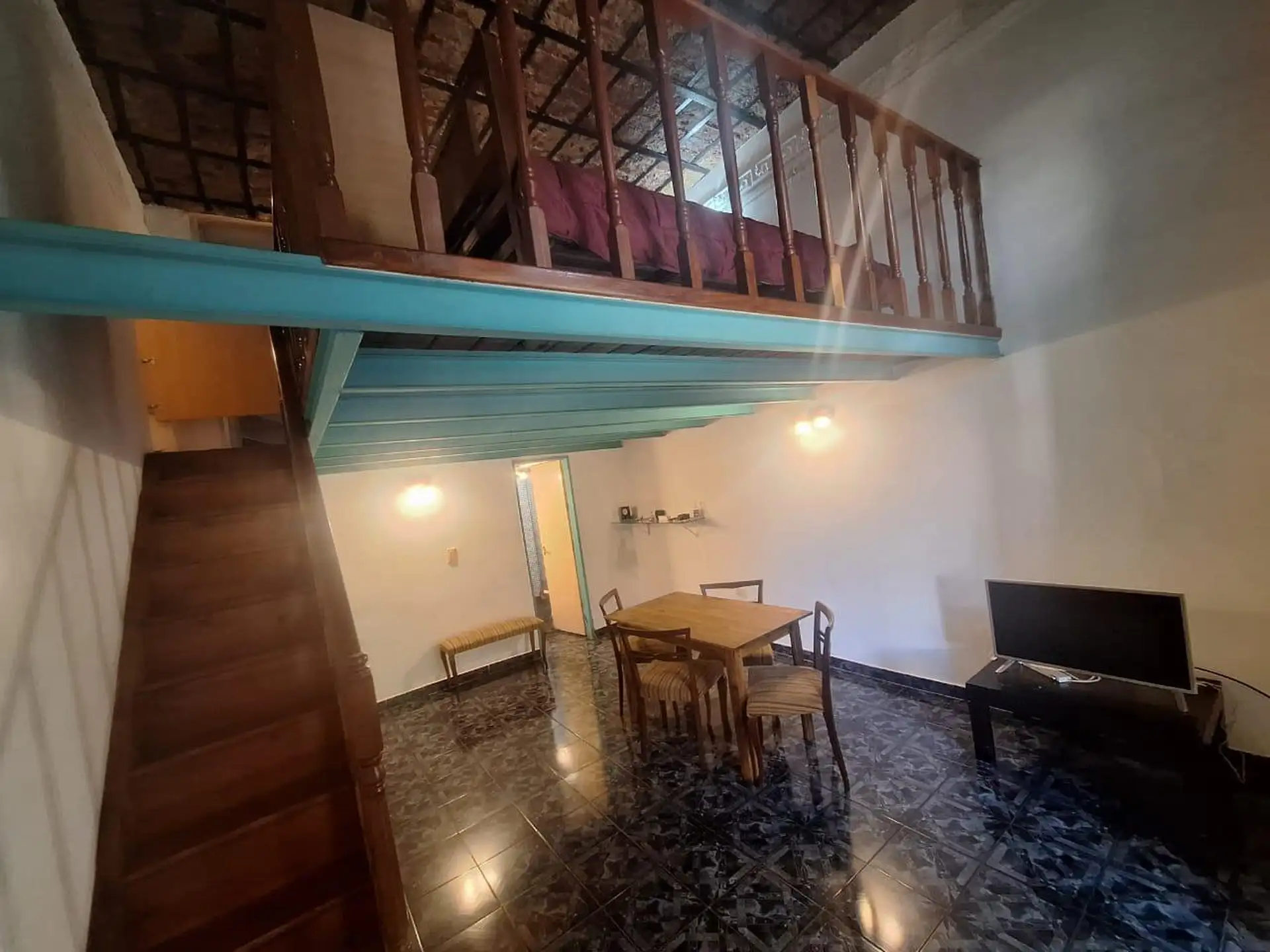 Two-bedroom duplex apartment in Almagro